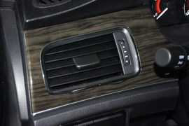 2014款长城C50升级版1.5T手动时尚型