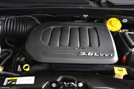2014款克莱斯勒大捷龙3.6L舒适版