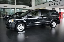 2014款克莱斯勒大捷龙3.6L舒适版