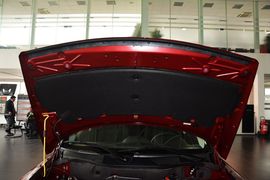 2014款Jeep自由客2.0L运动增强版