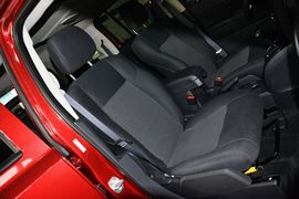 2014款Jeep自由客2.0L运动增强版