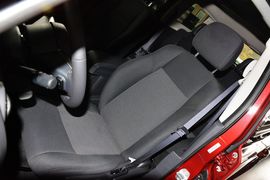 2014款Jeep自由客2.0L运动增强版