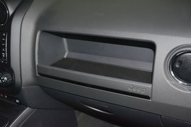 2014款Jeep自由客2.0L运动增强版