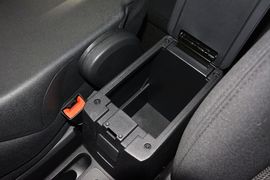 2014款Jeep自由客2.0L运动增强版