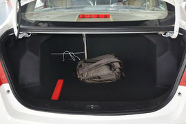 2013款北京汽车E150手动乐尚型