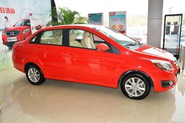 2013款北京汽车E150手动乐尚型