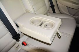 2015款斯柯达明锐1.6L自动逸俊版