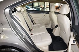 2015款斯柯达明锐1.6L自动逸俊版