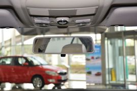 2015款斯柯达明锐1.6L自动逸俊版