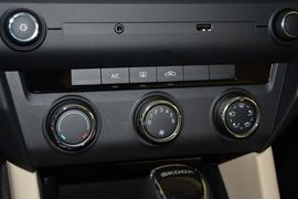 2015款斯柯达明锐1.6L自动逸俊版