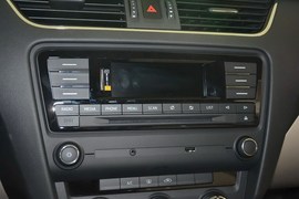 2015款斯柯达明锐1.6L自动逸俊版