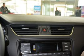 2015款斯柯达明锐1.6L自动逸俊版