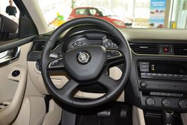 2015款斯柯达明锐1.6L自动逸俊版