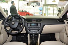 2015款斯柯达明锐1.6L自动逸俊版