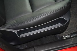 2013款标致307两厢1.6L手动舒适版