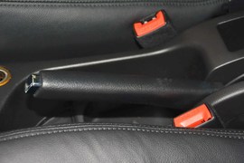 2013款标致307两厢1.6L手动舒适版