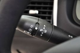 2013款标致307两厢1.6L手动舒适版