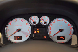 2013款标致307两厢1.6L手动舒适版