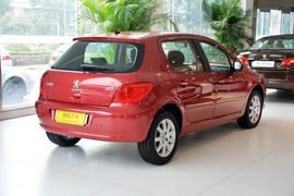 2013款标致307两厢1.6L手动舒适版