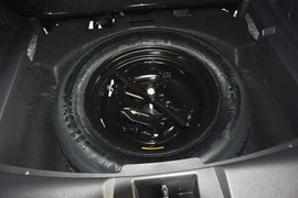 2014款Jeep指南者2.4L四驱豪华导航版