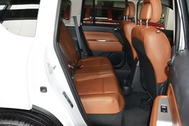 2014款Jeep指南者2.4L四驱豪华导航版