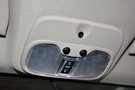 2014款Jeep指南者2.4L四驱豪华导航版