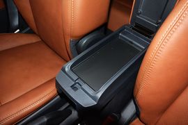 2014款Jeep指南者2.4L四驱豪华导航版