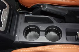 2014款Jeep指南者2.4L四驱豪华导航版