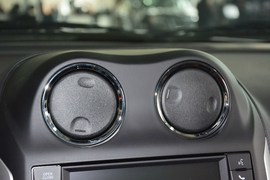 2014款Jeep指南者2.4L四驱豪华导航版