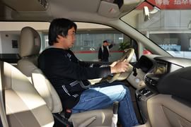 2009款东风风度御轩2.0L手动豪华型