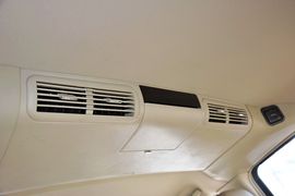 2009款东风风度御轩2.0L手动豪华型