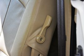 2009款东风风度御轩2.0L手动豪华型