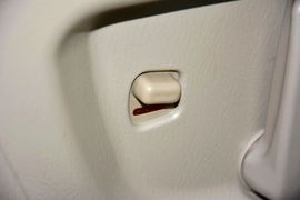 2009款东风风度御轩2.0L手动豪华型