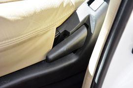 2009款东风风度御轩2.0L手动豪华型