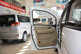 2009款东风风度御轩2.0L手动豪华型