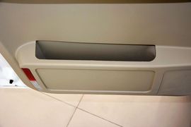 2009款东风风度御轩2.0L手动豪华型