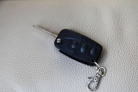 2009款东风风度御轩2.0L手动豪华型