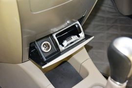 2009款东风风度御轩2.0L手动豪华型