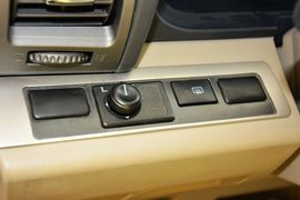 2009款东风风度御轩2.0L手动豪华型