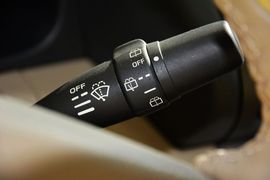 2009款东风风度御轩2.0L手动豪华型