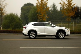 测试雷克萨斯NX300H