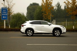 测试雷克萨斯NX300H