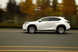 测试雷克萨斯NX300H