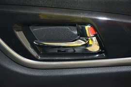 2015款本田凌派1.8L自动豪华版