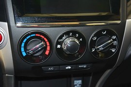 2015款本田凌派1.8L自动豪华版