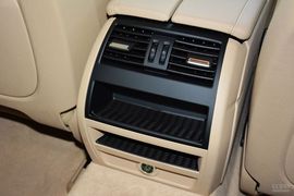 2014款宝马520i典雅型