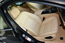 2014款宝马520i典雅型