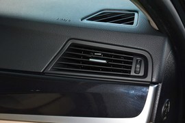 2014款宝马520i典雅型