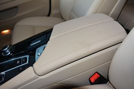 2014款宝马520i典雅型