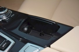 2014款宝马520i典雅型